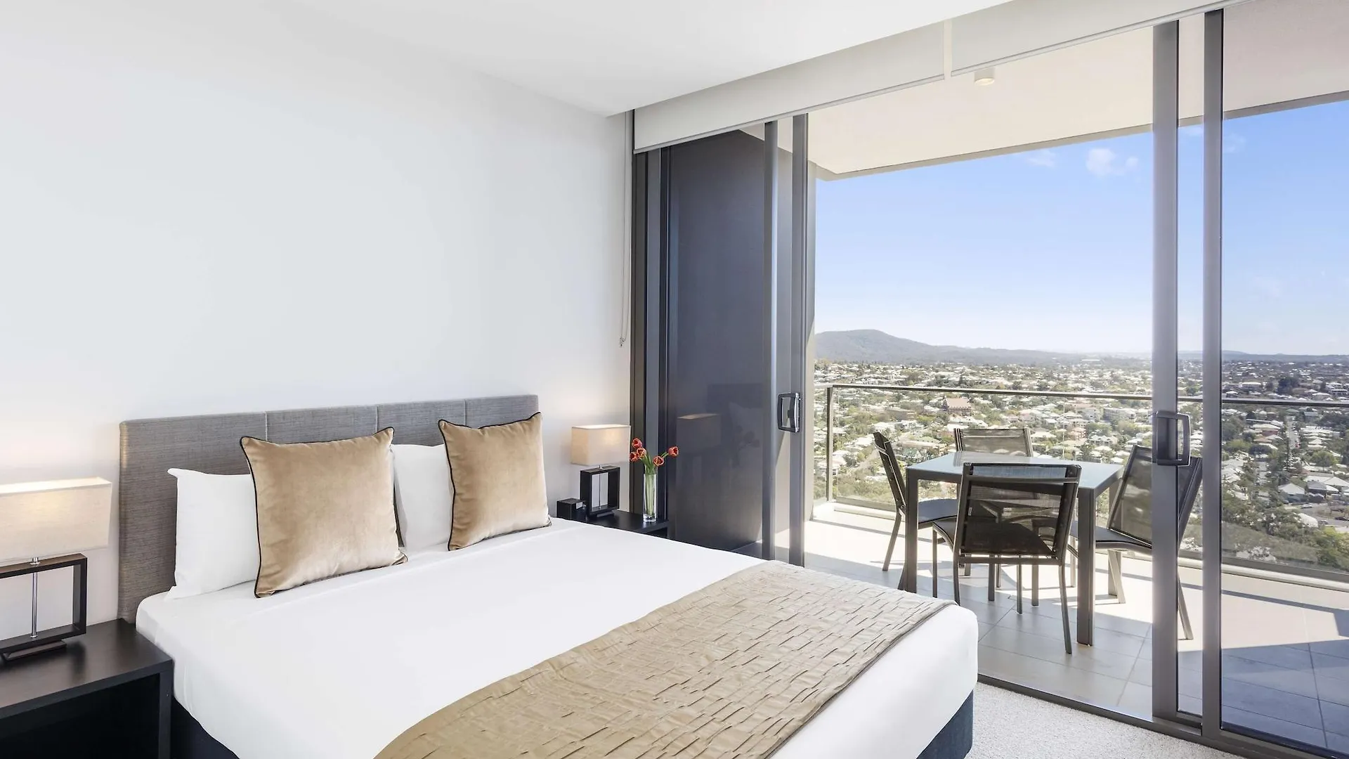 The Milton Brisbane Aparthotel 4*,