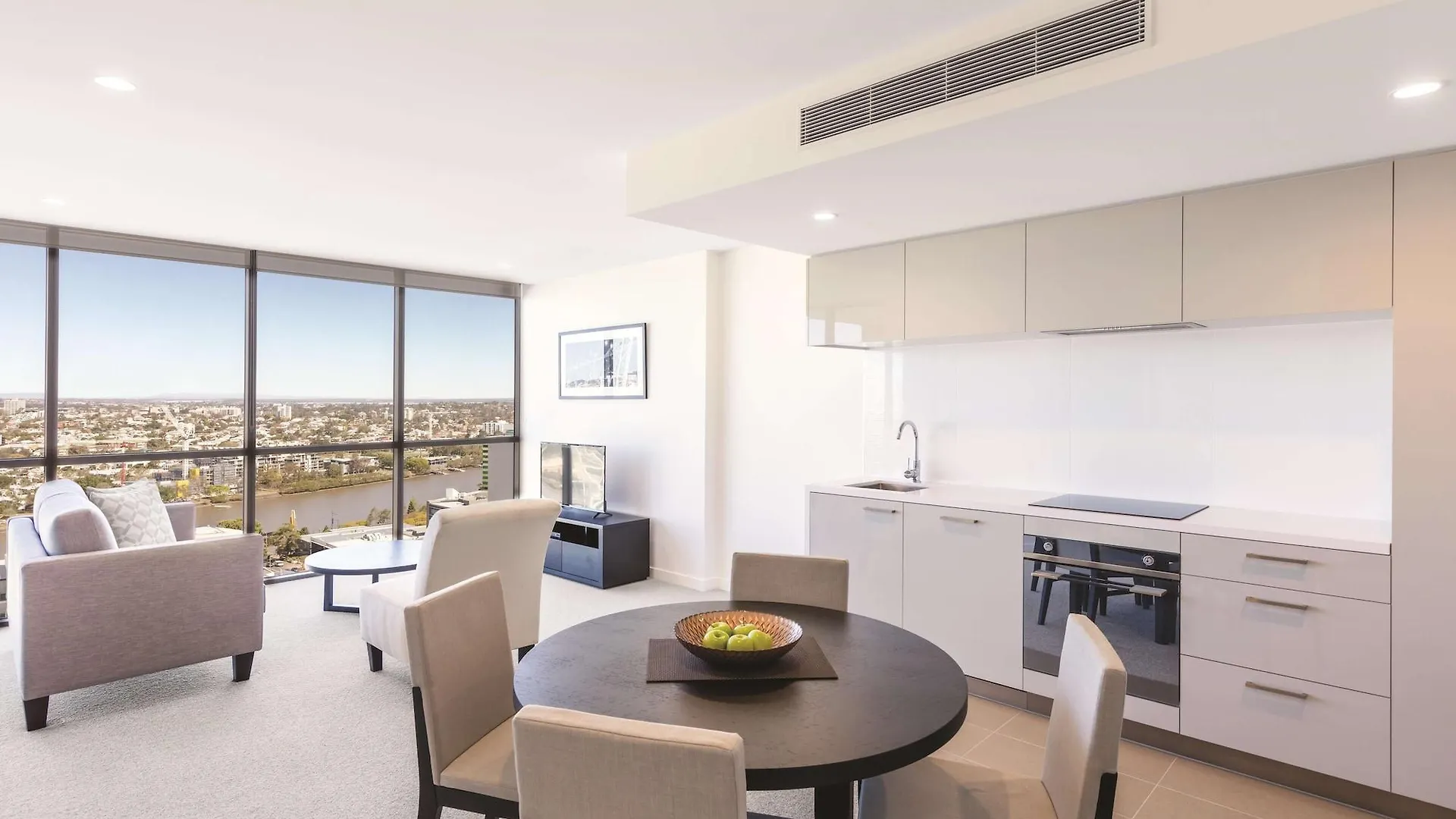 The Milton Brisbane Aparthotel 4*,  Australia